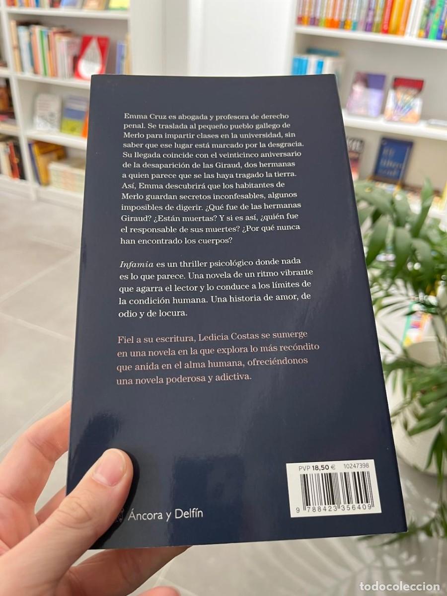 Libros de segunda mano: Infamia (Ledicia Costas) - Foto 2