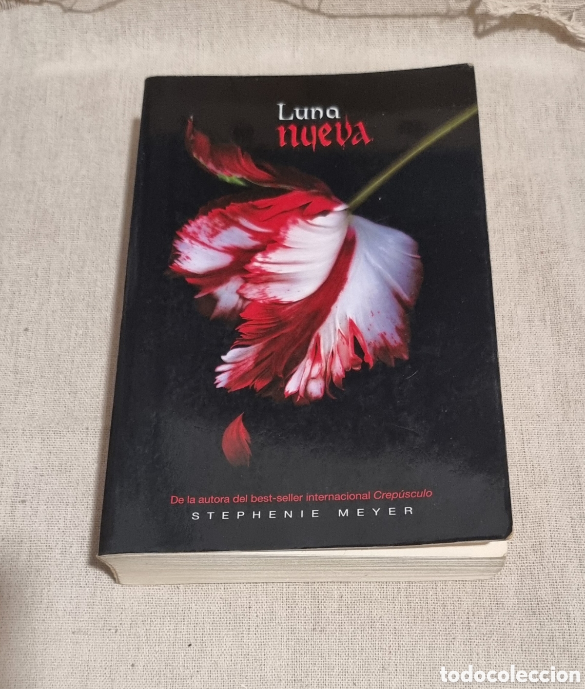 Libros de segunda mano: Luna nueva - Stephenie Meyer - 2008 - Foto 1