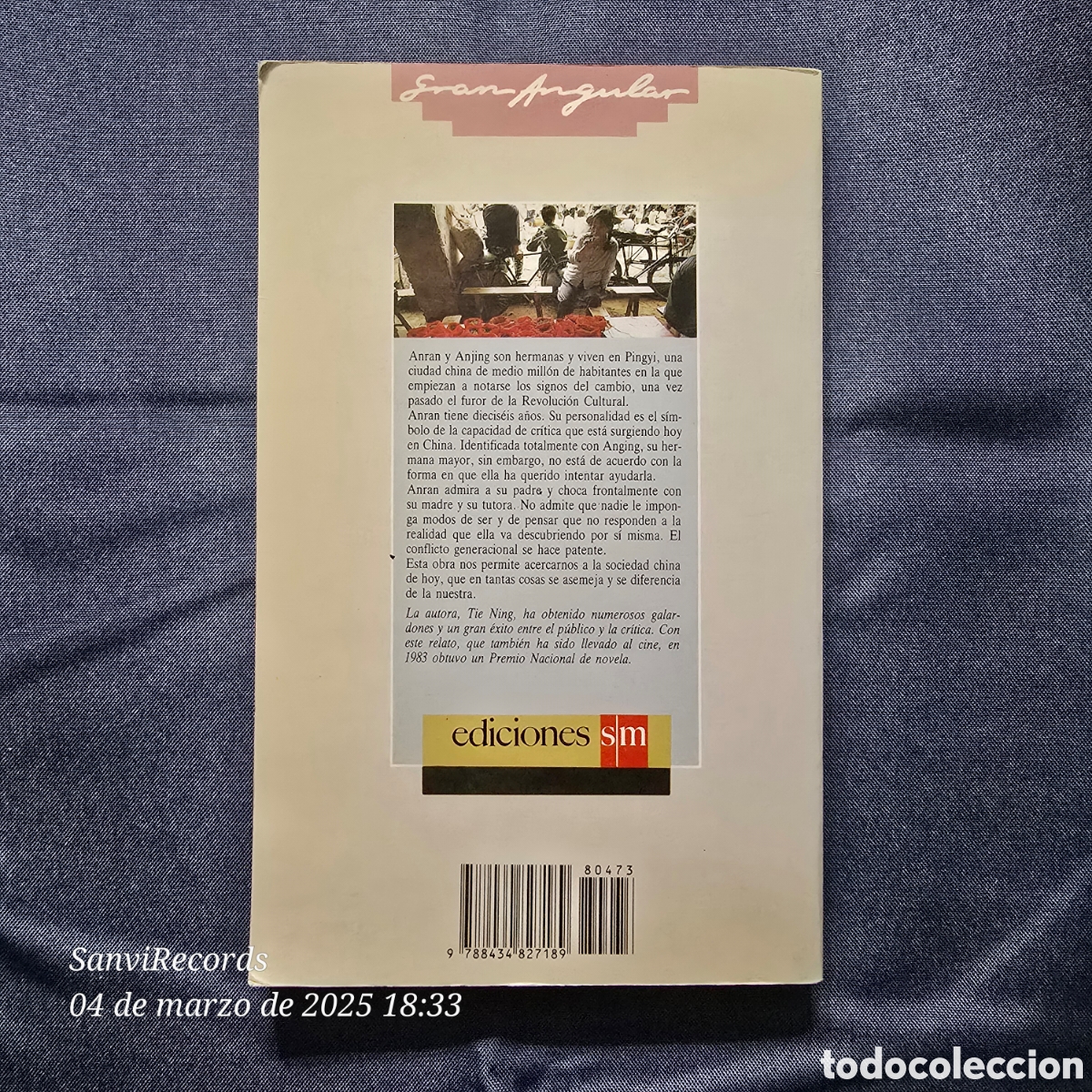 Libros de segunda mano: LA BLUSA ROJA SIN BOTONES (TIE NING) (SM, GRAN ANGULAR) - Foto 2