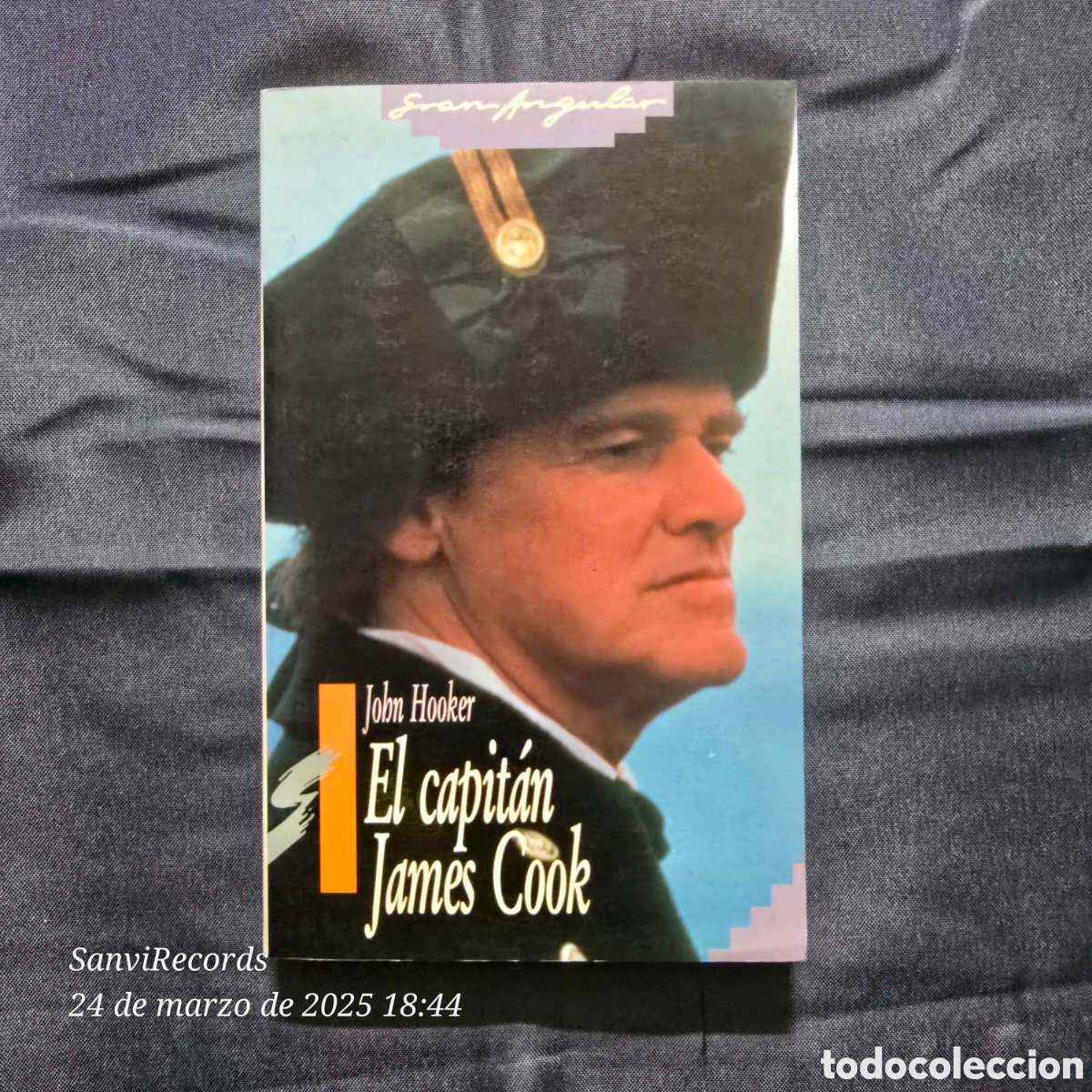 Libros de segunda mano: EL CAPIT&Aacute;N JAMES COOK (JOHN HOOKER) (SM, GRAN ANGULAR) - Foto 1