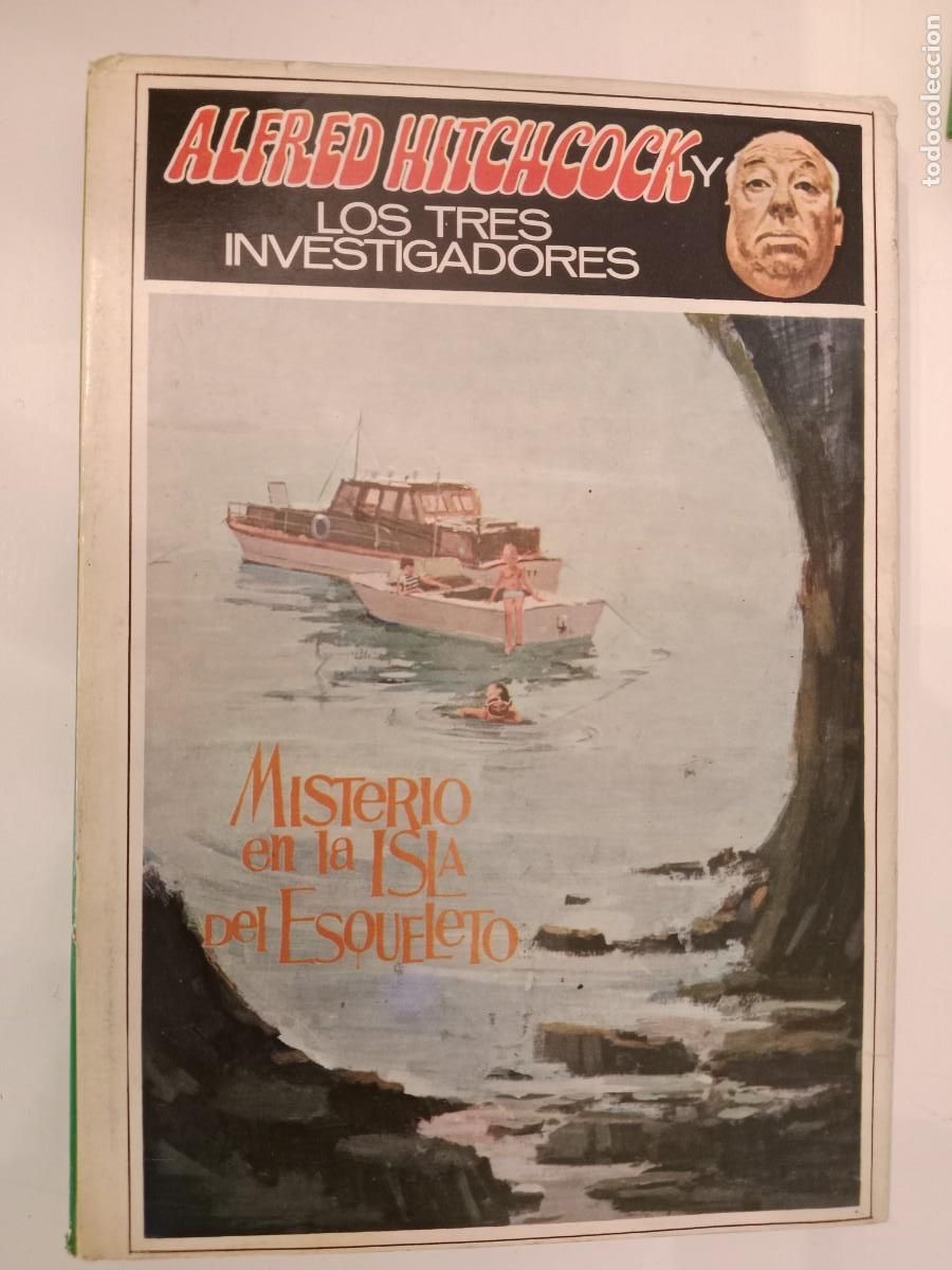Second hand books: NOVELA LOS 3 INVESTIGADORES MISTERIO ISLA ESQUELETO TAPAS AZULES,HITCHCOCK MOLINO