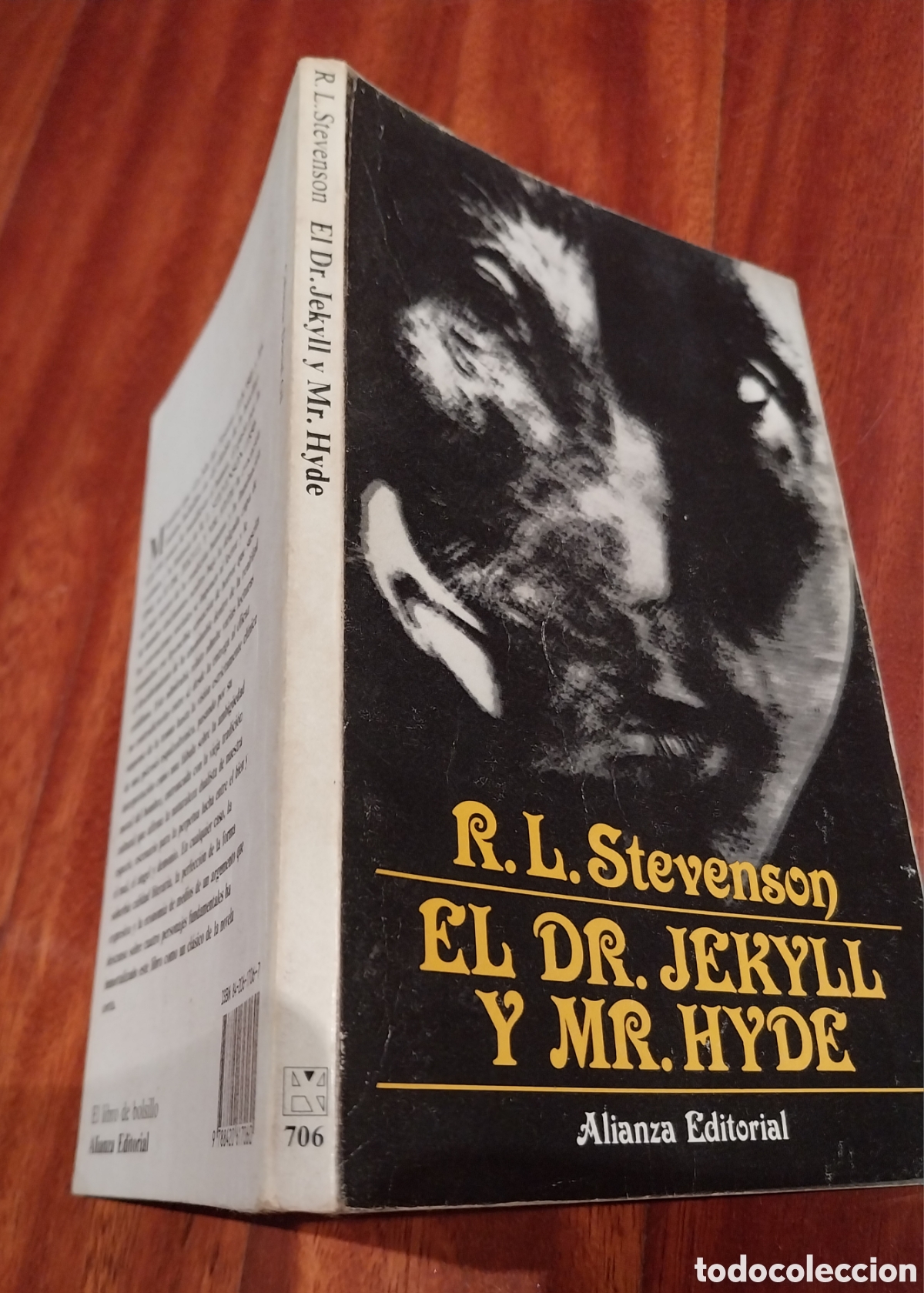 Libros de segunda mano: Novela &rdquo;El Dr. Jekyll y Mr. Hyde&rdquo; - Foto 3