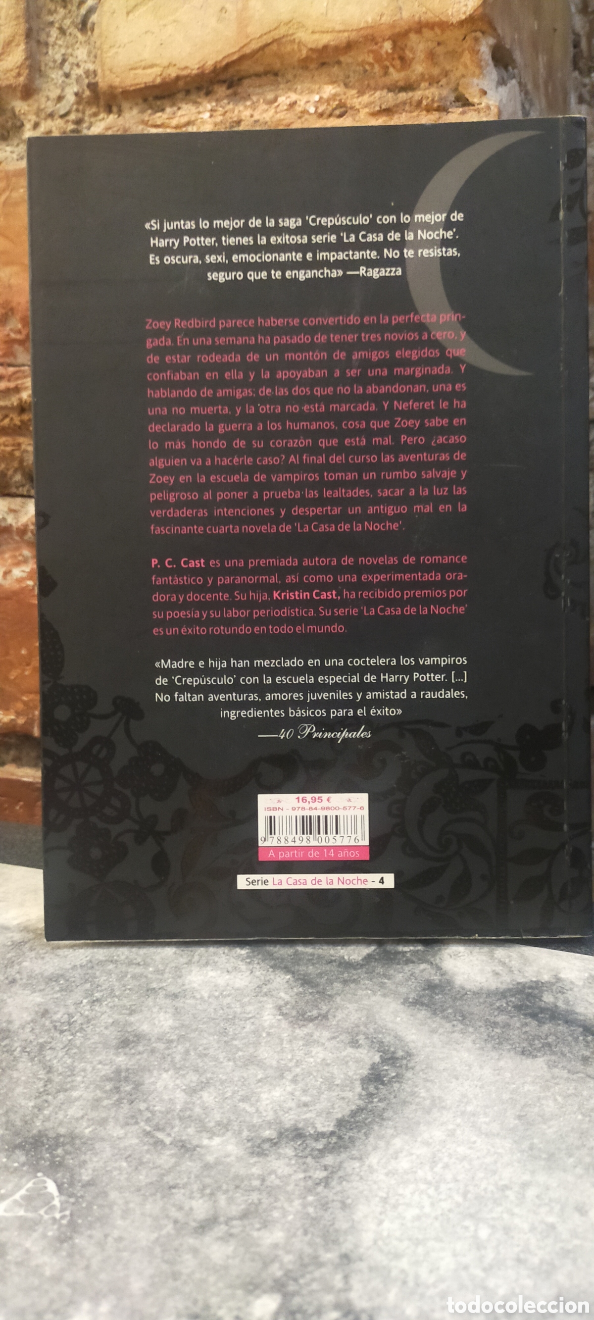 Libros de segunda mano: Libro IND&Oacute;MITA P.C. CAST - Foto 2