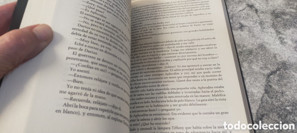 Libros de segunda mano: Libro IND&Oacute;MITA P.C. CAST - Foto 3