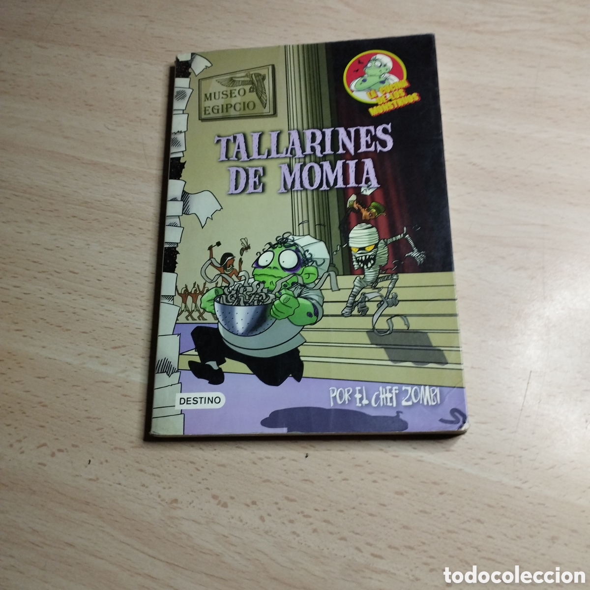 Libri di seconda mano: La cocina de los monstruos. Tallarines de momia. Por el chef Zombi. 2011. Destino