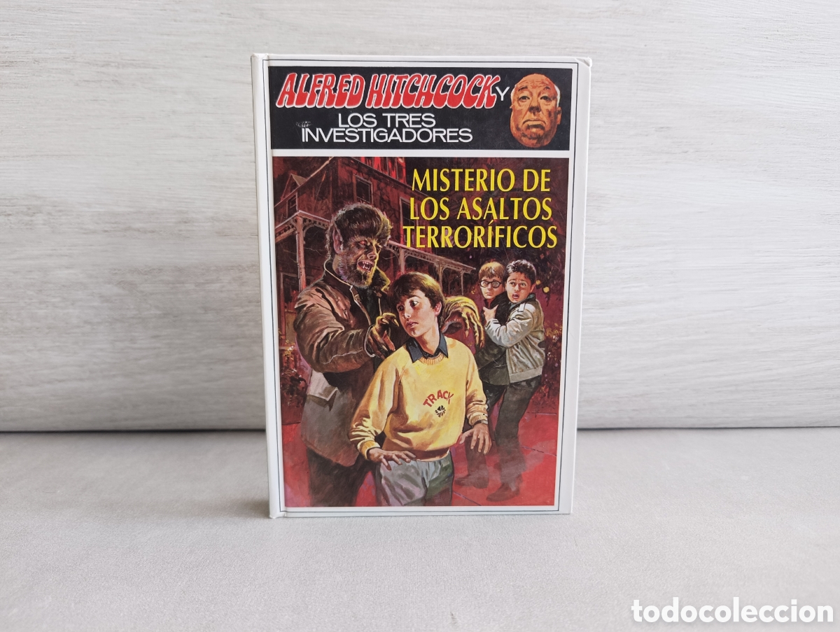 Libros de segunda mano: ALFRED HITCHCOCK Y LOS TRES INVESTIGADORES 42. MISTERIO DE LOS ASALTOS TERROR&Iacute;FICOS. ED.MOLINO.