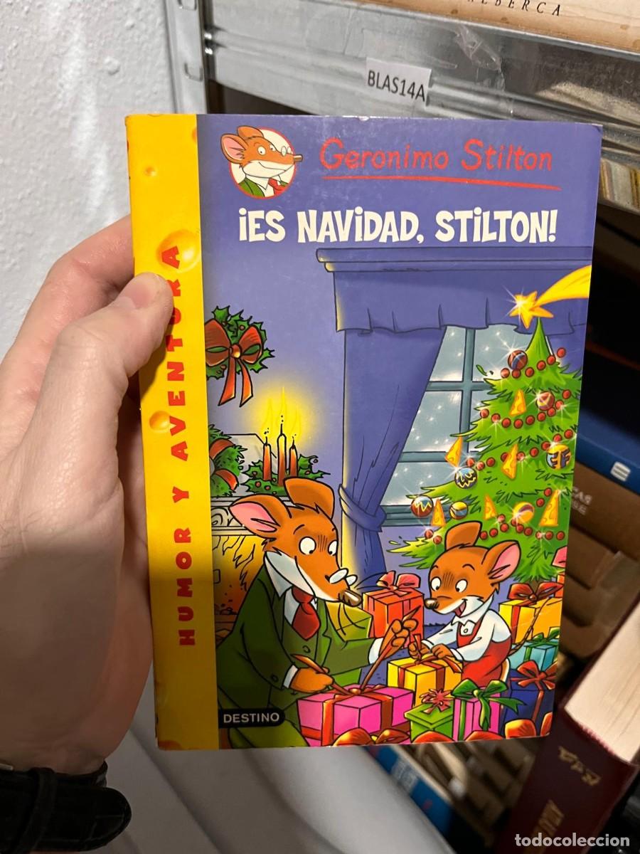 Libros de segunda mano: BLAS14A GER&Oacute;NIMO STILTON, &iexcl;ES NAVIDAD, STILTON! - Foto 1