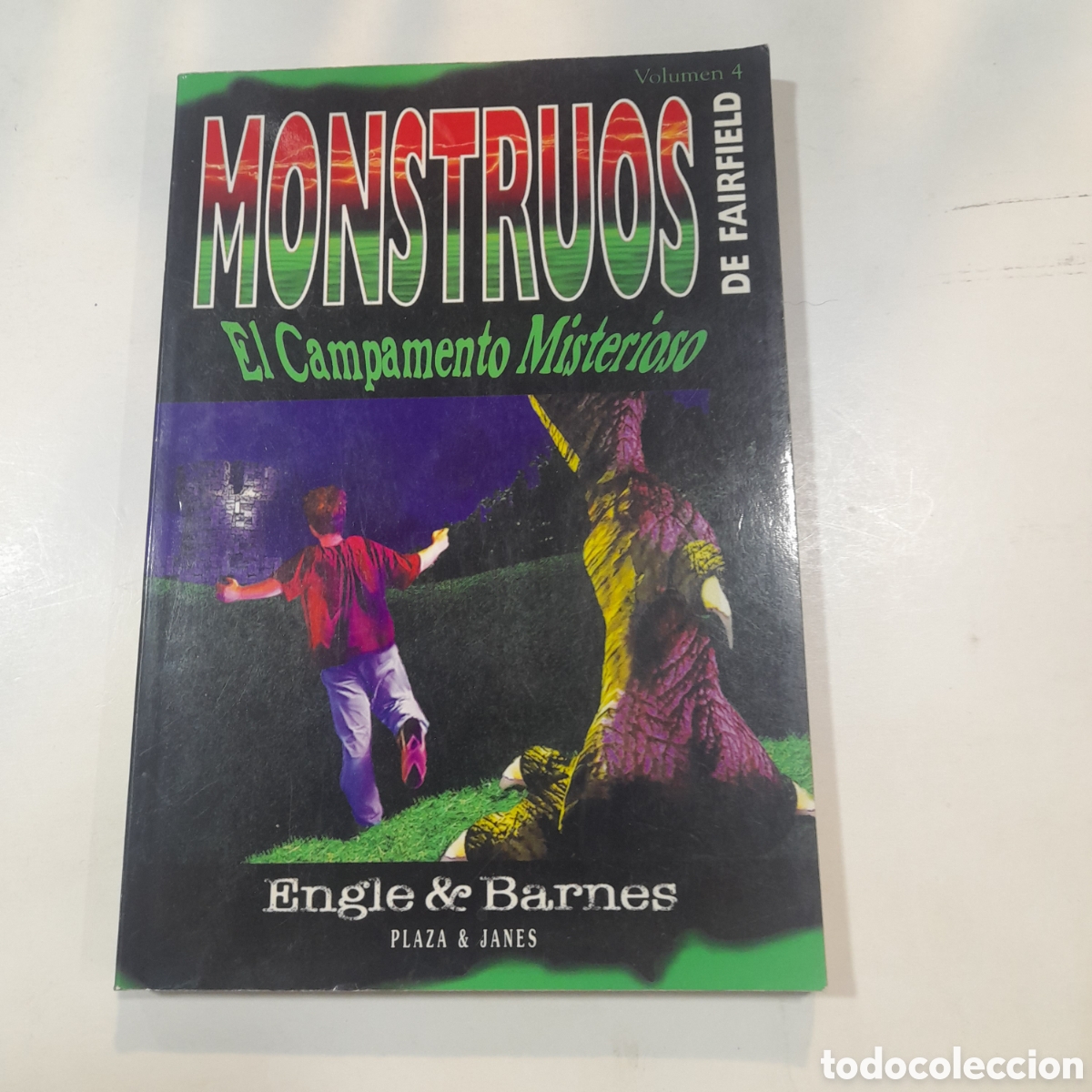 Libros de segunda mano: Libro Monstruos de Fairfield - Foto 1