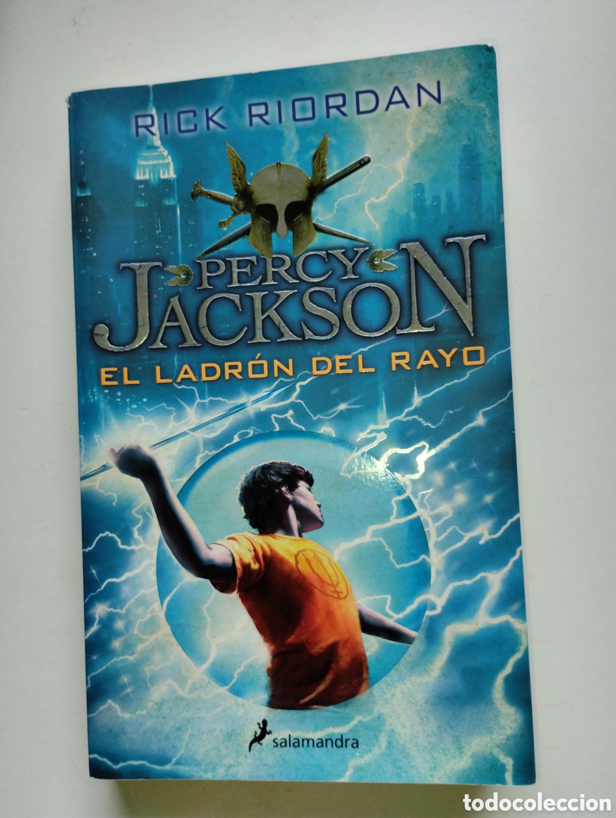 Libros de segunda mano: PERCY JACSON, EL LADR&Oacute;N DEL RAYO - Foto 1