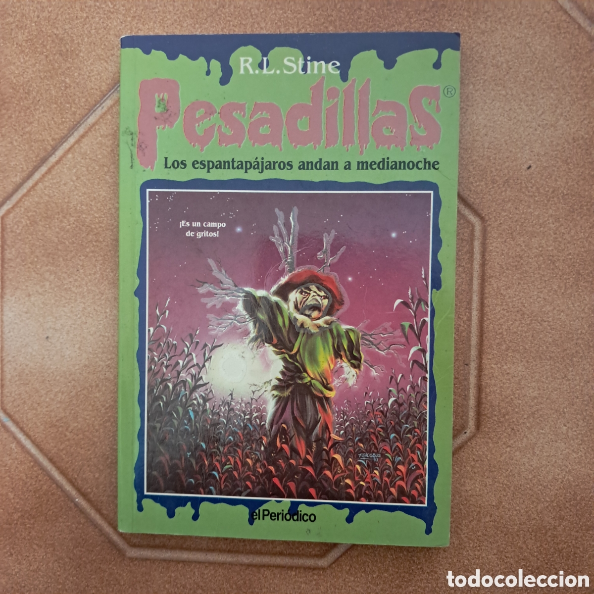 Libros de segunda mano: Libro R.L.Stine Pesadillas 2 - Los espantap&aacute;jaros andan a media noche (1996, edici&oacute;n El Peri&oacute;dico)