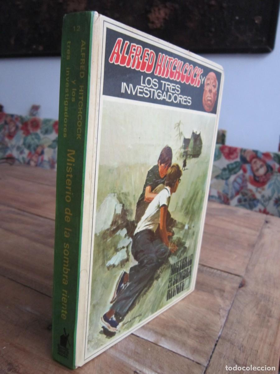 Gebrauchte B&uuml;cher: ALFRED HITCHCOK Y LOS TRES INVESTIGADORES N&ordm; 12 MISTERIO DE LA SOMBRA RIENTE MOLINO 1975