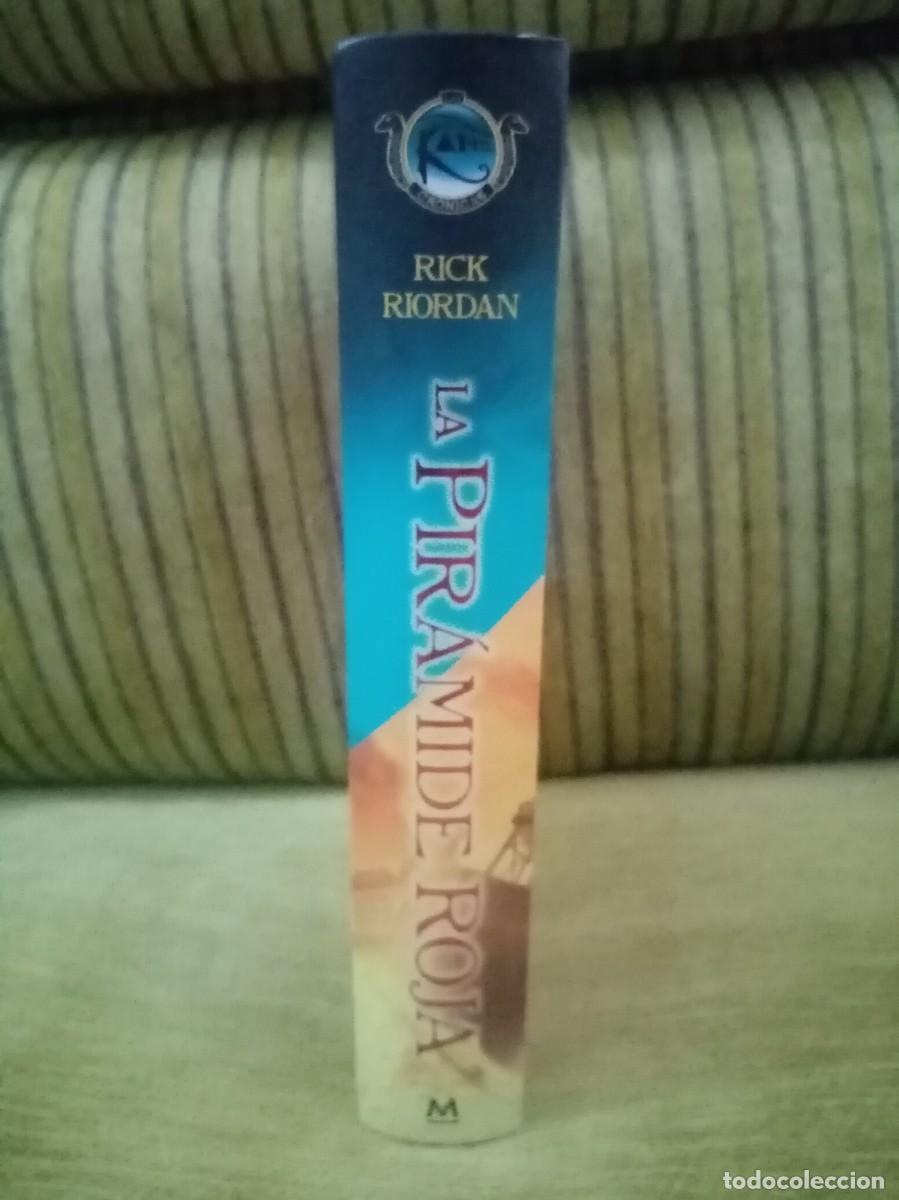 Libros de segunda mano: LA PIR&Aacute;MIDE ROJA Rick Riordan - Foto 2