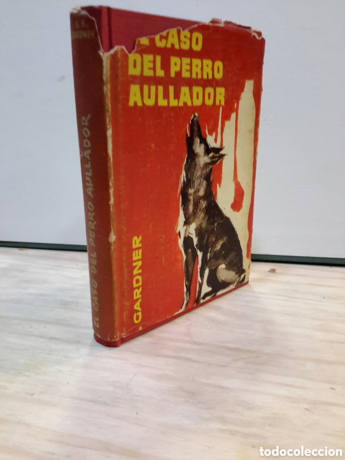 Libri di seconda mano: El caso del perro aullador