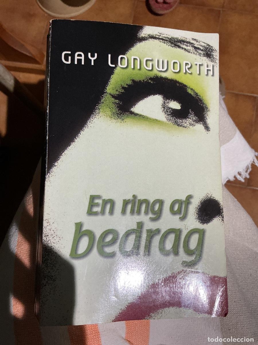 Libros de segunda mano: Libro raro en dan&eacute;s &ndash; En ring af bedrag &ndash; Gay Longworth (2002)