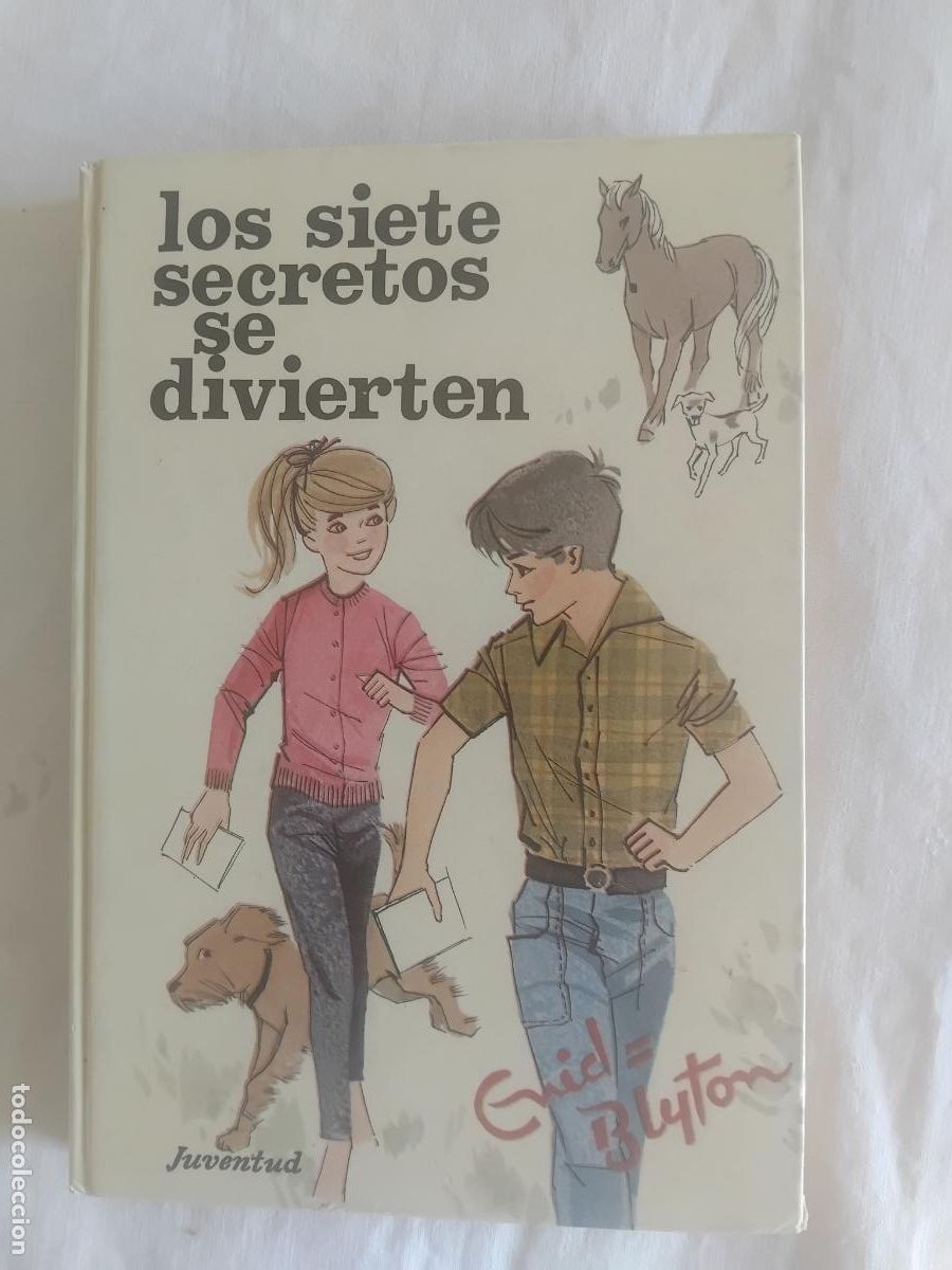 Libros de segunda mano: LOS SIETE SECRETOS SE DIVIERTEN N&ordm; 21. ENID BLYTON. EDITORIAL JUVENTUD.