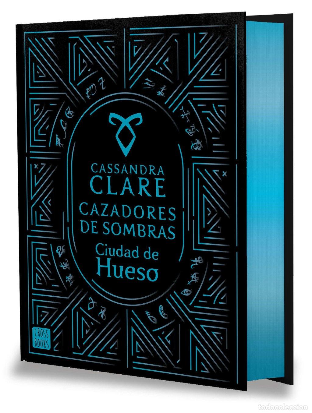 Libros de segunda mano: Ciudad de Hueso. Cazadores de Sombras 1. Edici&oacute;n Especial - Cassandra Clare - Crossbooks - Ficci&oacute;n