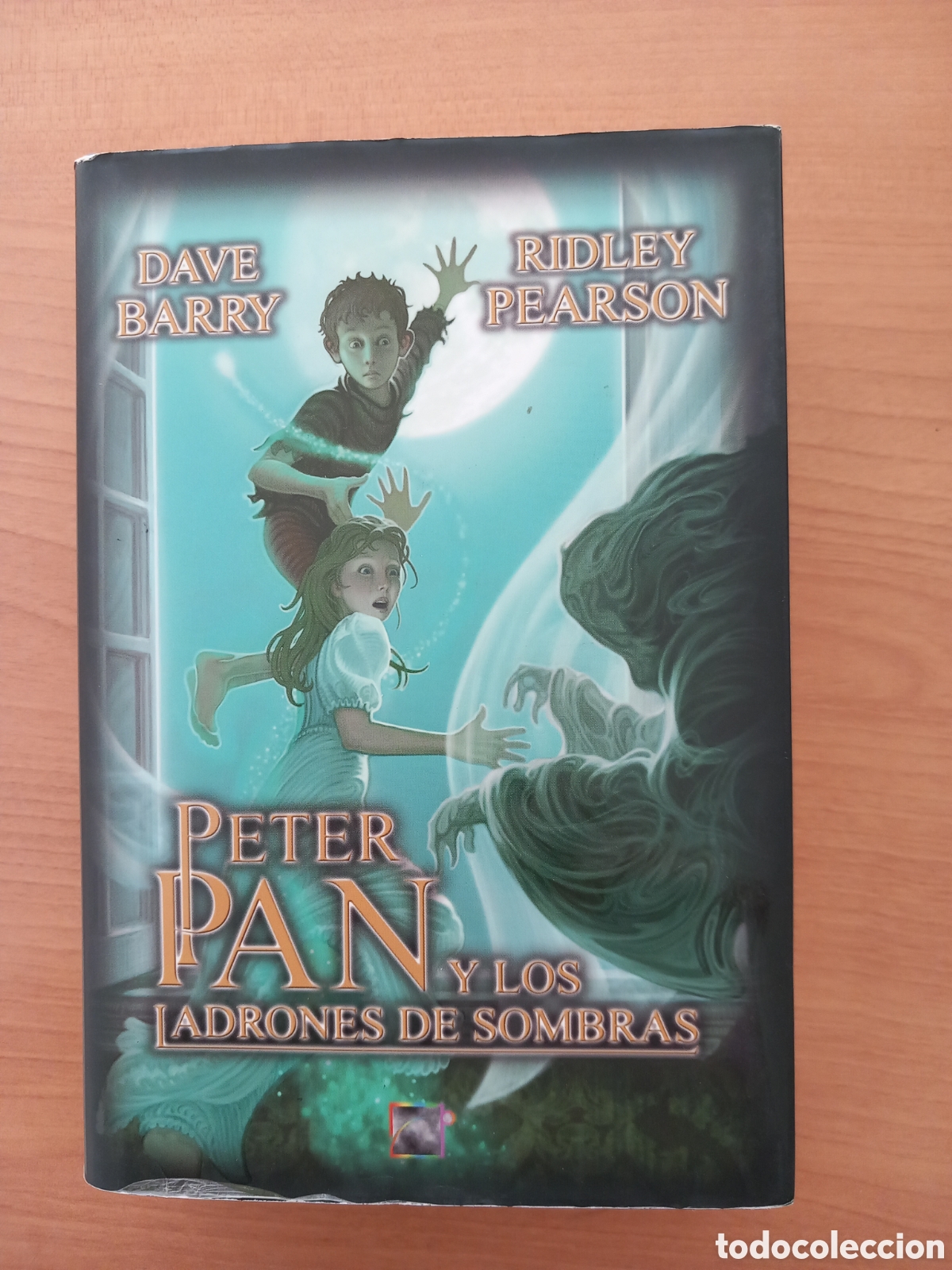 Libri di seconda mano: Peter Pan y los ladrones de sombras