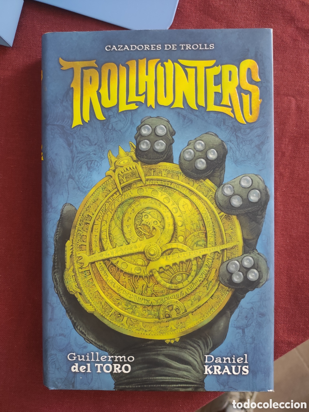 Libros de segunda mano: Trollhunters - Guillermo del Toro y Daniel Craus (PEDIDO MINIMO 10&euro;)