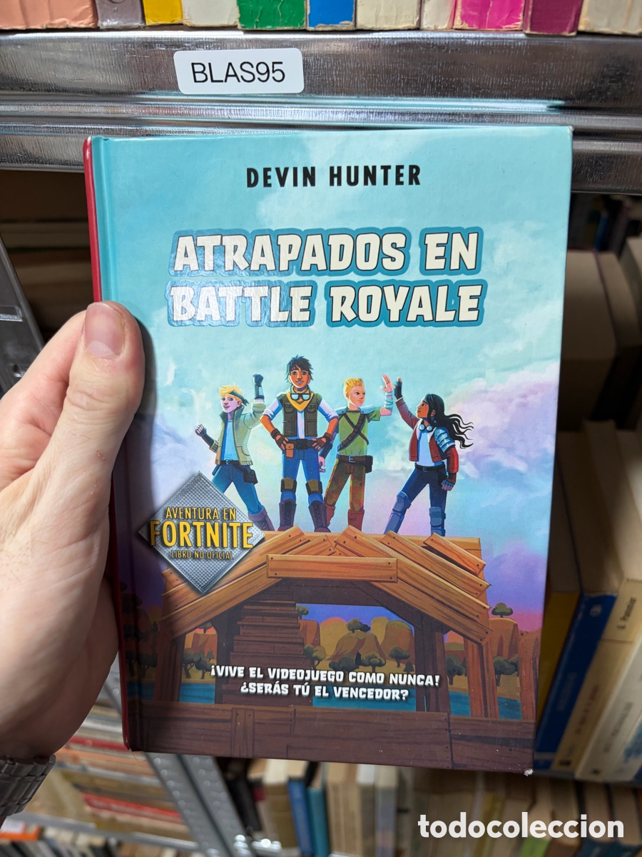 Libros de segunda mano: BLAS95 DEVIN HUNTER ATRAPADOS EN BATTLE ROYALE fortnite