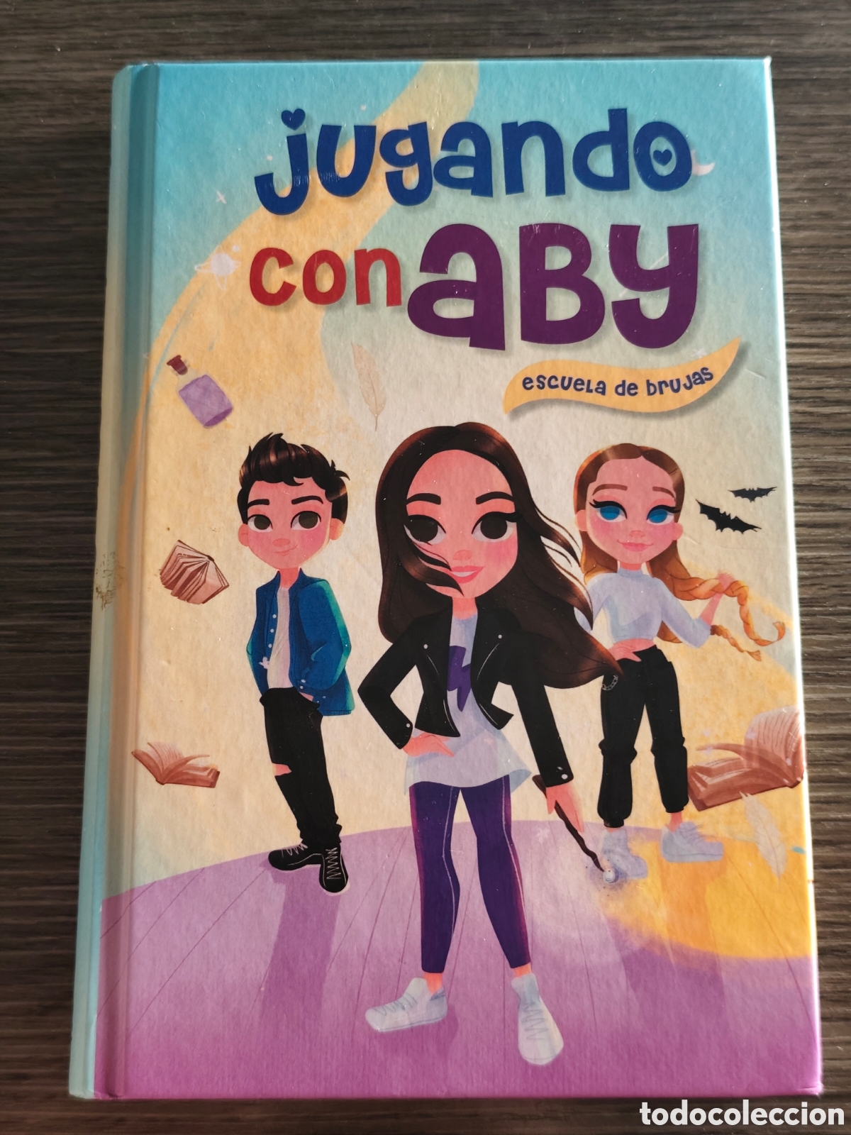 Libros de segunda mano: Jugando con Aby escuela de brujas Montena