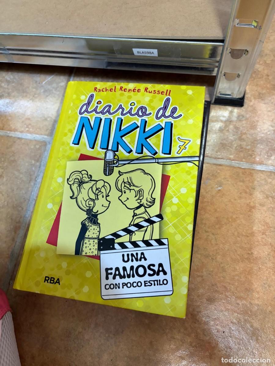 Libros de segunda mano: BLAS98A Rachel Ren&eacute;e Russell, Diario de Nikki 7: Una famosa con poco estilo, RBA Molino