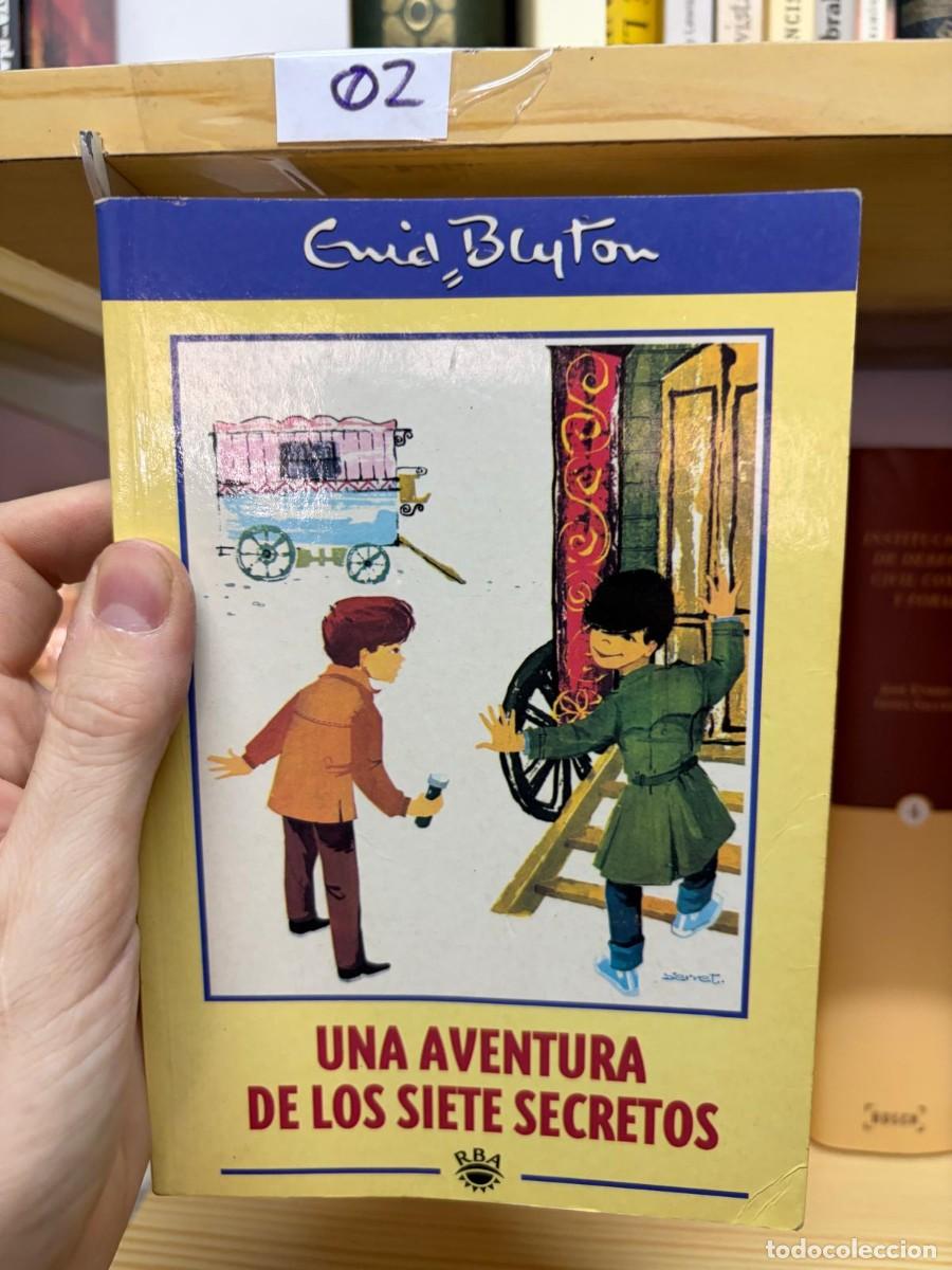 Libros de segunda mano: 02 Enid Blyton Una aventura de los Siete Secretos.