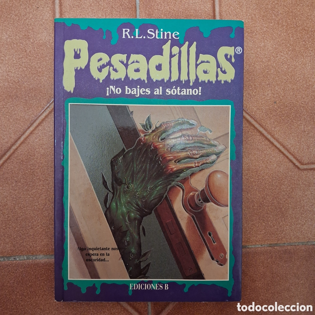 Libri di seconda mano: Libro R.L.Stine Pesadillas 5 - No bajes al s&oacute;tano (2a re. ediciones B 1996)