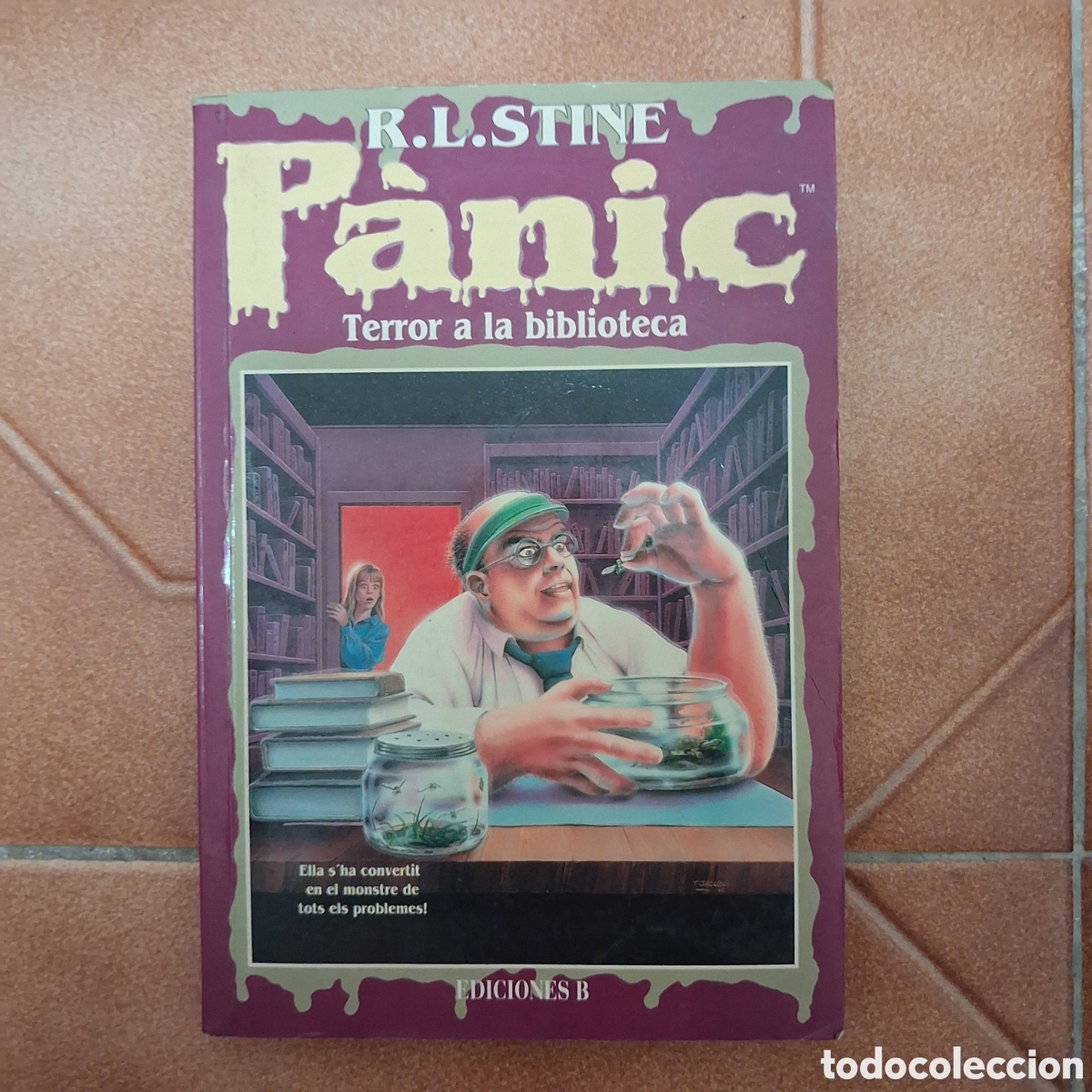 Libri di seconda mano: P&Agrave;NIC n&ordm; 6 - R.L. Stine - Terror en la biblioteca (1a ed. 1996 Ediciones B) Pesadillas en catal&agrave;