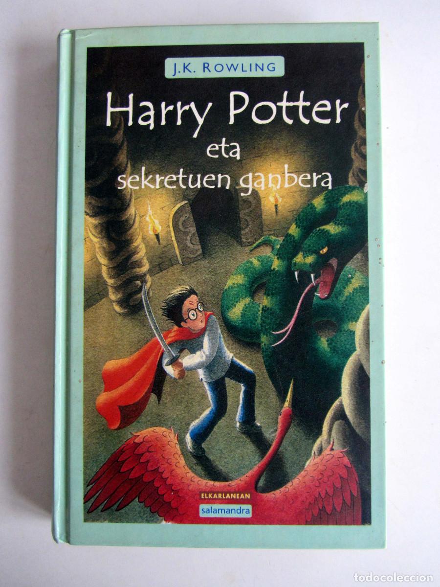 Libros de segunda mano: Harry Potter eta sekretuen ganbera. J.K. Rowling. Ediciones Salamandra 2001 1&ordf; edici&oacute;n Euskera