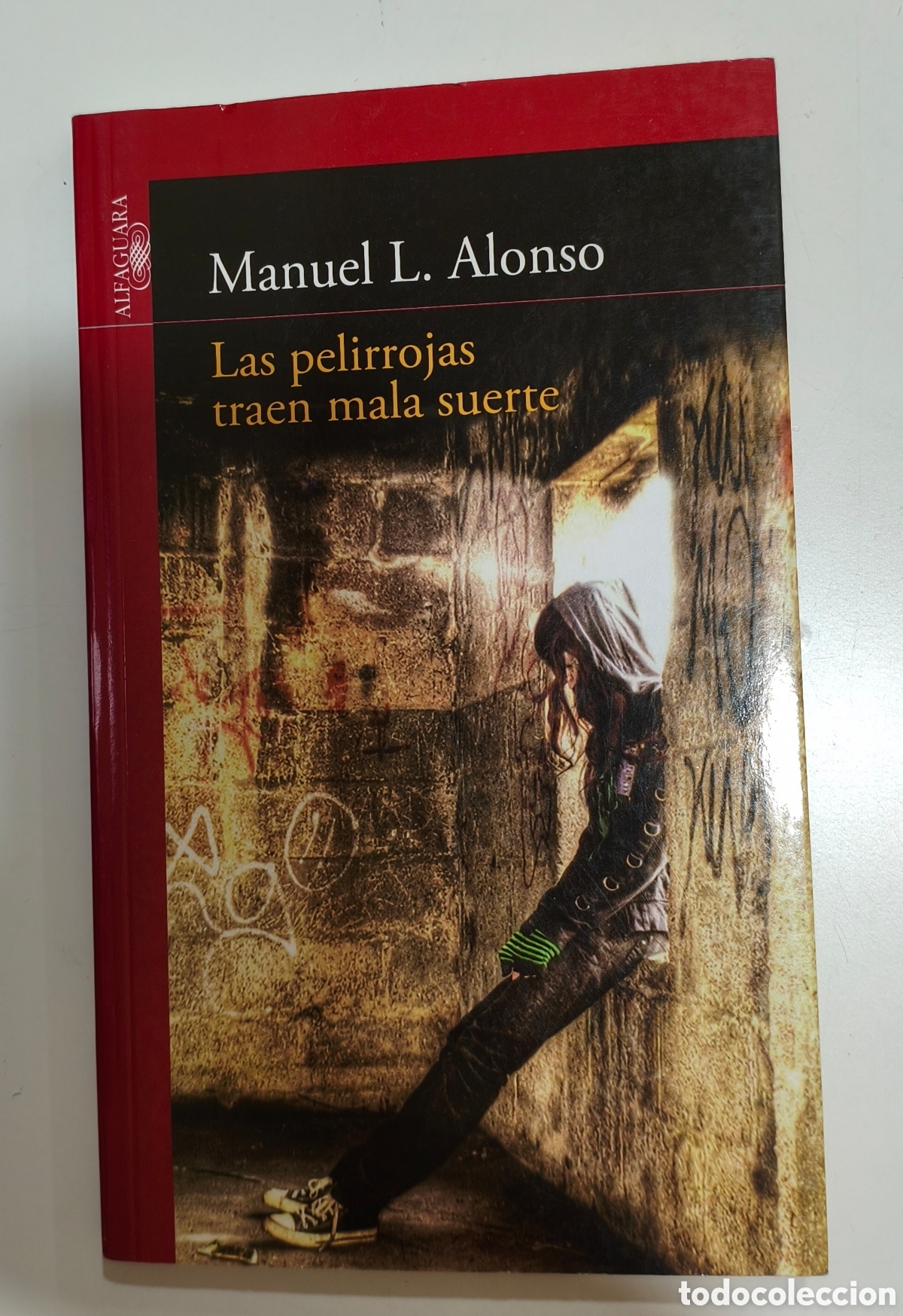 Libros de segunda mano: Las pelirrojas traen mala suerte, Manuel L. Alonso. Ed. Alfaguara 9788420407814