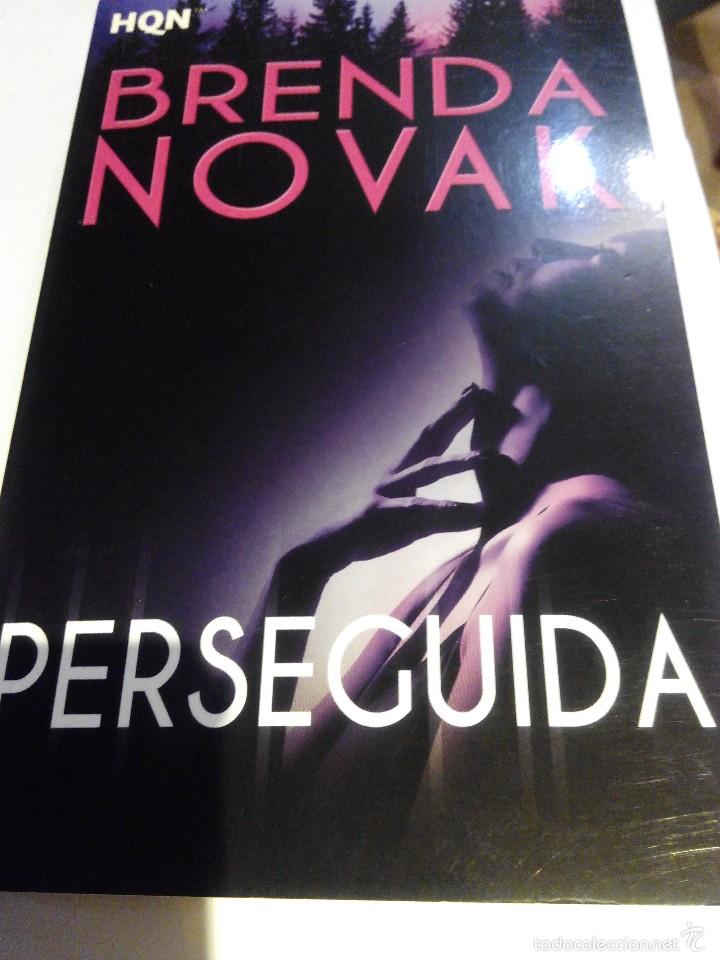 Libros de segunda mano: BRENDA NOVAK - PERSEGUIDA - Foto 1