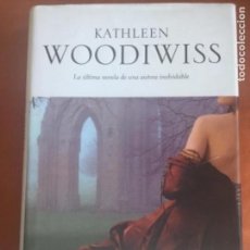Libros de segunda mano: KATHLEEN WOODIWISS - POR SIEMPRE (EDITORIAL PLAZA&JANÉS TAPA DURA)
