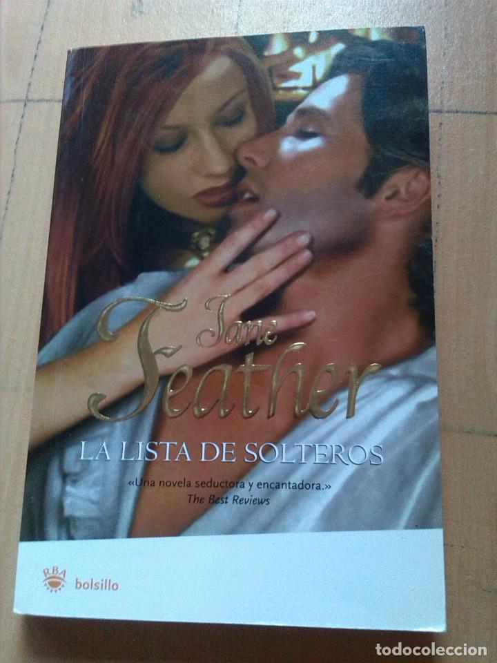 Libros de segunda mano: JANE FEATHER - LA LISTA DE SOLTEROS - Foto 1