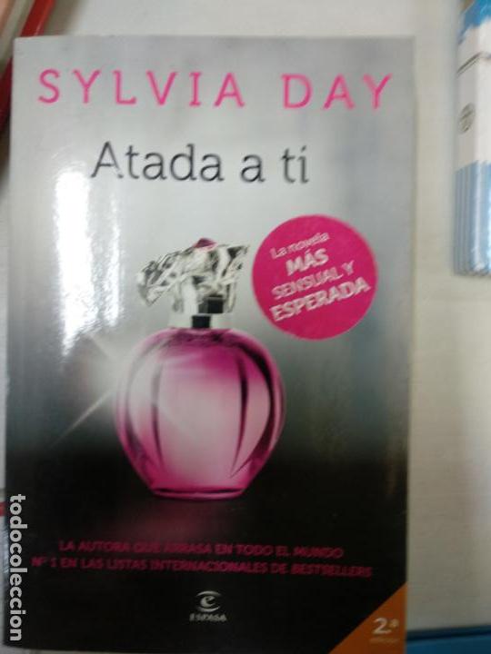 Libros de segunda mano: ATADA A TI. SYLVIA DAY. - Foto 1