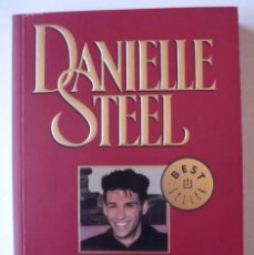 Libros de segunda mano: SU LUZ INTERIOR DE DANIELLE STEEL. Lote 342725558