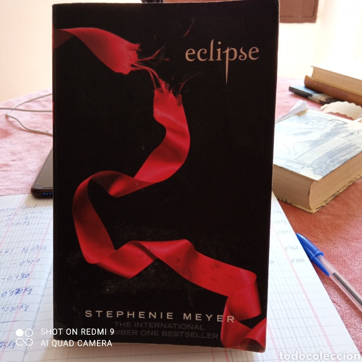Libros de segunda mano: Eclipse de estephnie Meyer (2008). idioma ingl&eacute;s. - Foto 1
