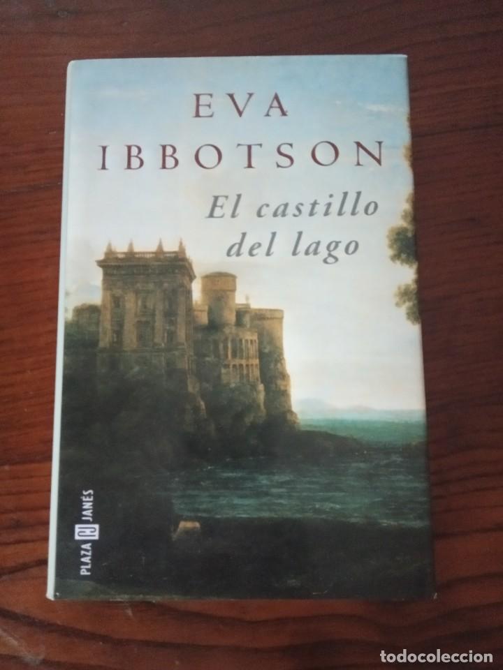 Libros de segunda mano: EL CASTILLO DEL LAGO - EVA IBBOTSON. - Foto 1