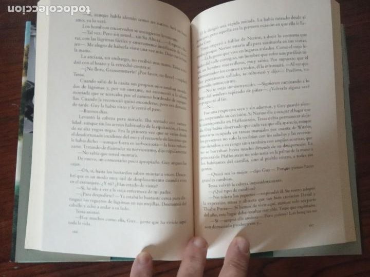Libros de segunda mano: EL CASTILLO DEL LAGO - EVA IBBOTSON. - Foto 3