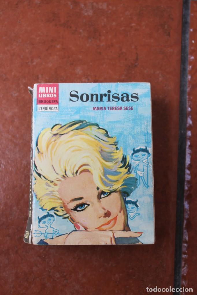 Libri di seconda mano: MINI LIBROS SERIE ROSA N&ordm; 14: SONRISAS; MARIA TERESA SESE; VICTOR MATURE EN CONTRAPORTADA