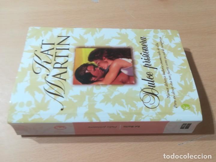 Libros de segunda mano: DULCE PRISIONERA / KAT MARTIN / BYBLOS / AL79 - Foto 1