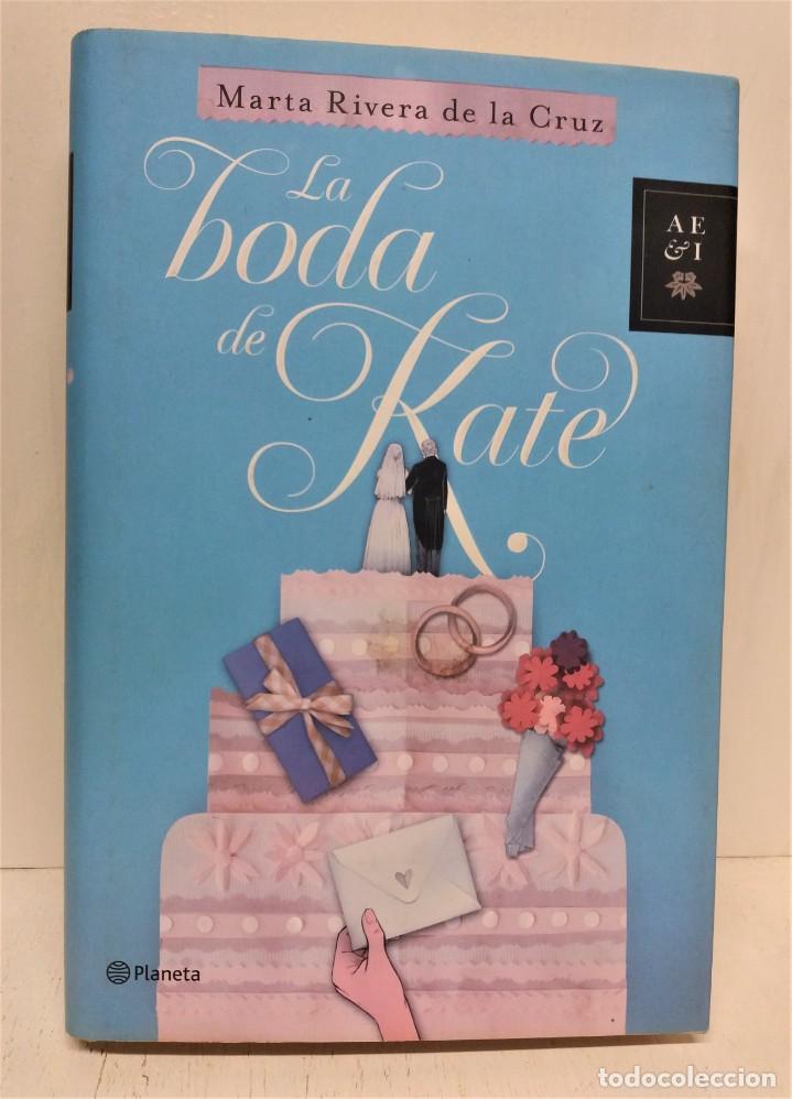 Libros de segunda mano: Libro La boda de Kate. Marta Rivera de la Cruz. - Foto 1