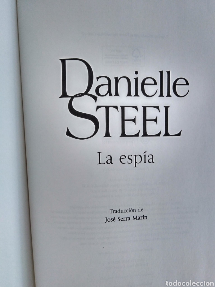 Libros de segunda mano: La esp&iacute;a / Danielle Steel - Foto 2