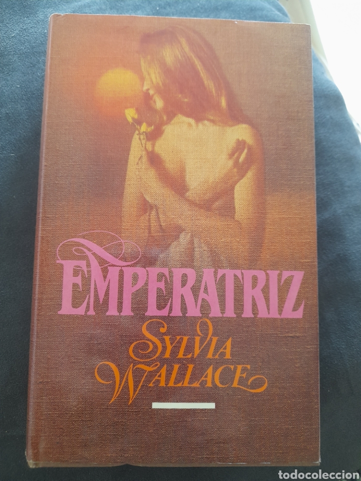 Libros de segunda mano: Emperatriz. Silvia Wallace - Foto 1