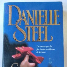 Libros de segunda mano: SECUESTRADO DE DANIELLE STEEL. Lote 357233845