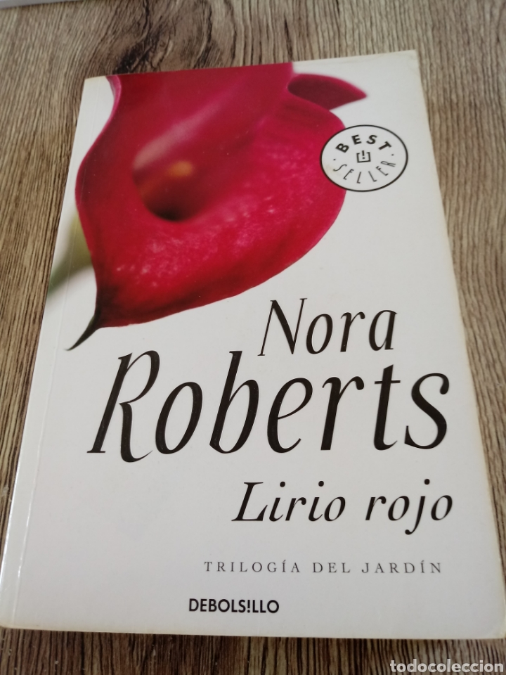 Gebrauchte B&uuml;cher: Lirio Rojo de Nora Roberts