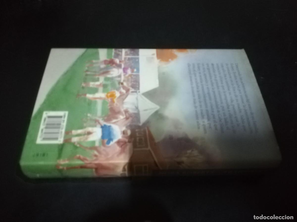 Libros de segunda mano: TRAICIONES / NORA ROBERTS / AL11C / CIRCULO LECTORES - Foto 2