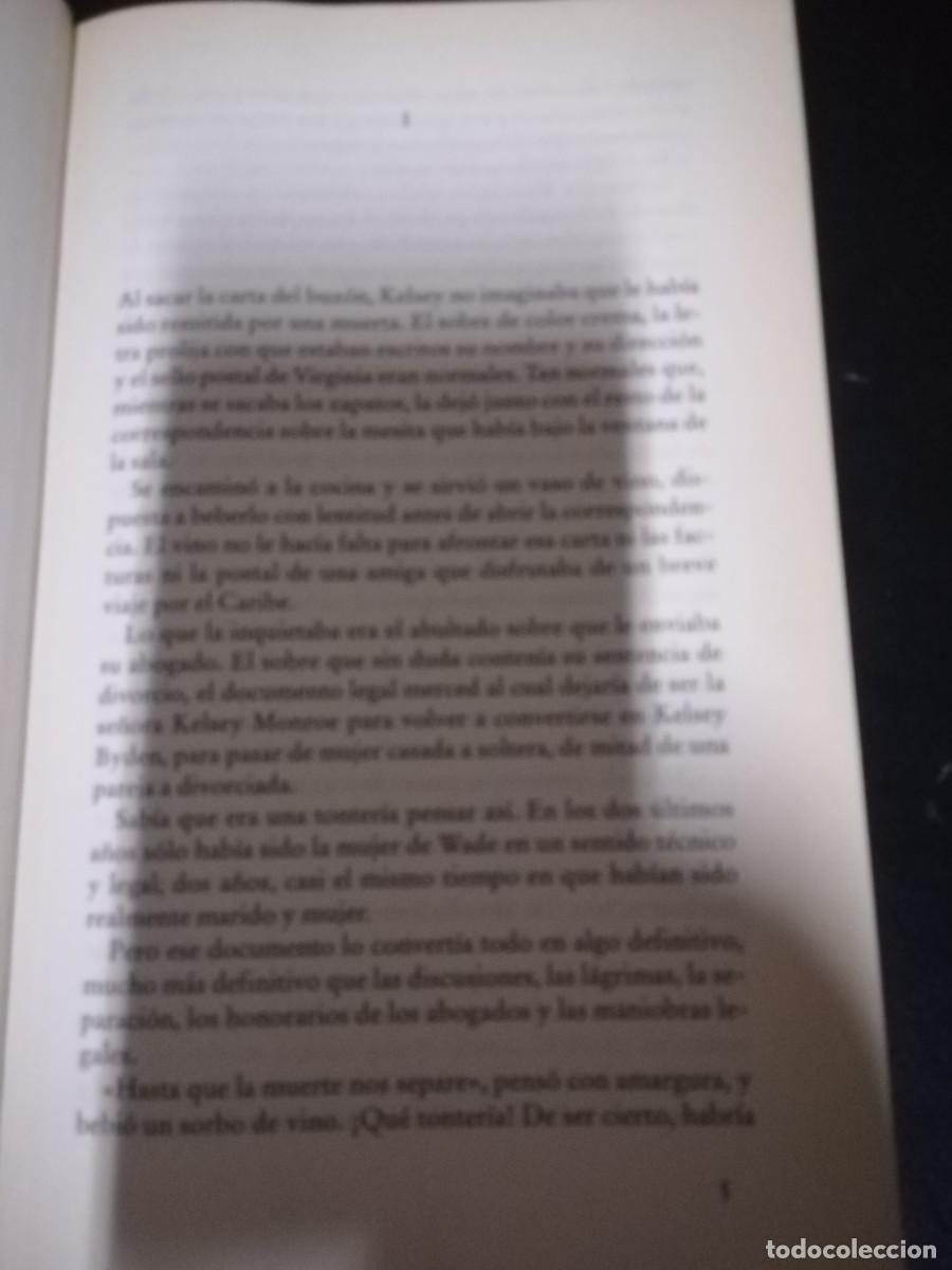 Libros de segunda mano: TRAICIONES / NORA ROBERTS / AL11C / CIRCULO LECTORES - Foto 7