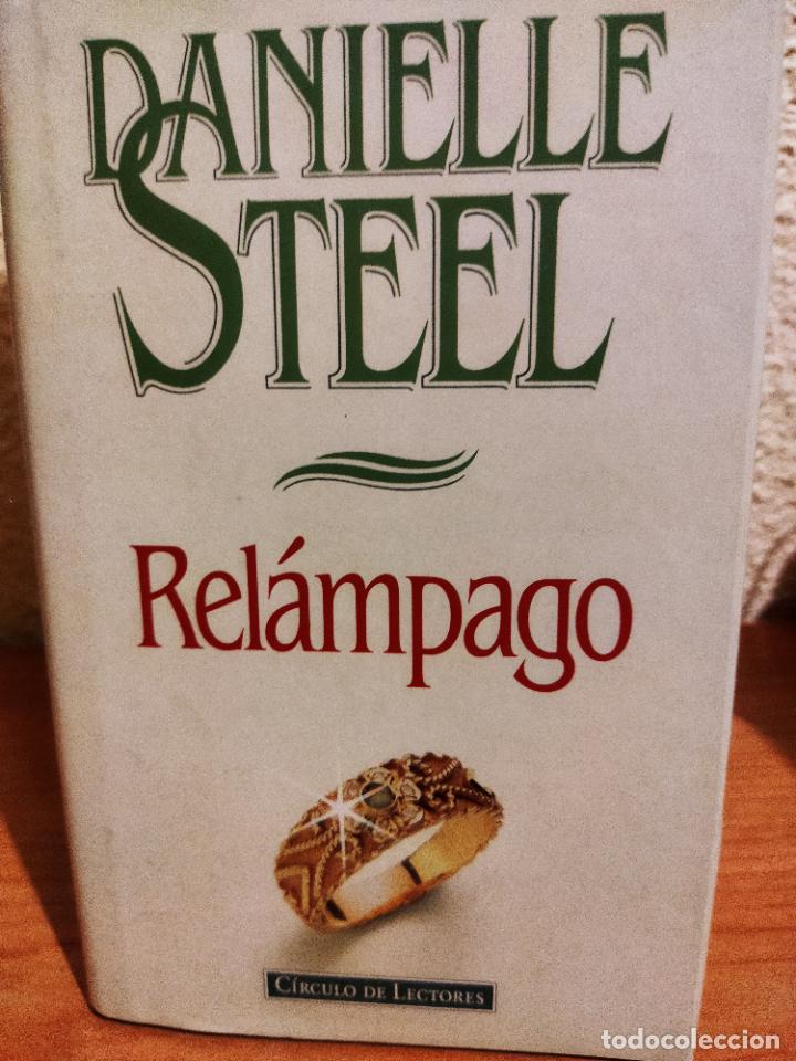 Libros de segunda mano: Rel&aacute;mpago - Foto 1
