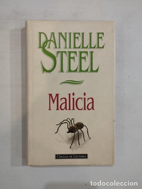 Libros de segunda mano: Danielle Steel - Malicia - Foto 1