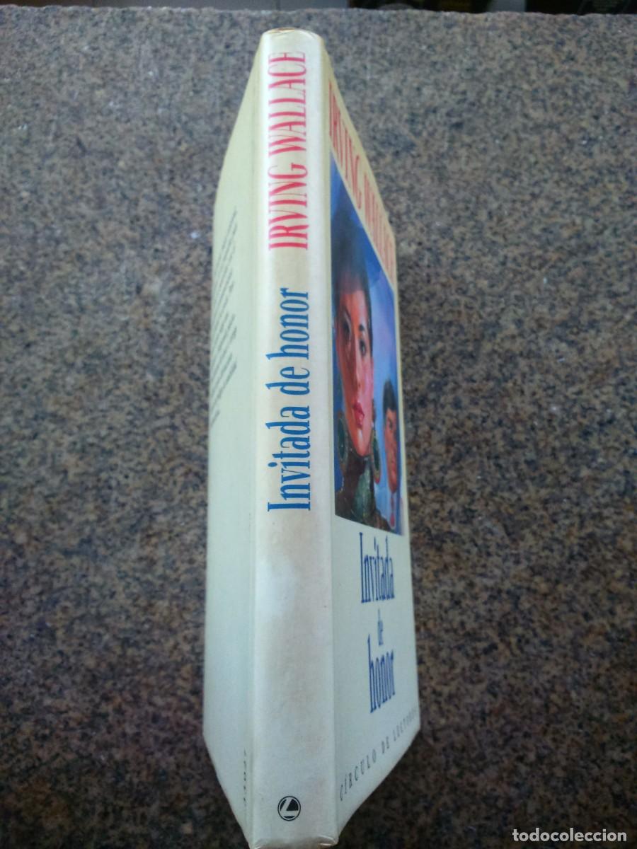 Libros de segunda mano: INVITADA DE HONOR -- IRVING WALLACE -- CIRCULO 1990 -- - Foto 3